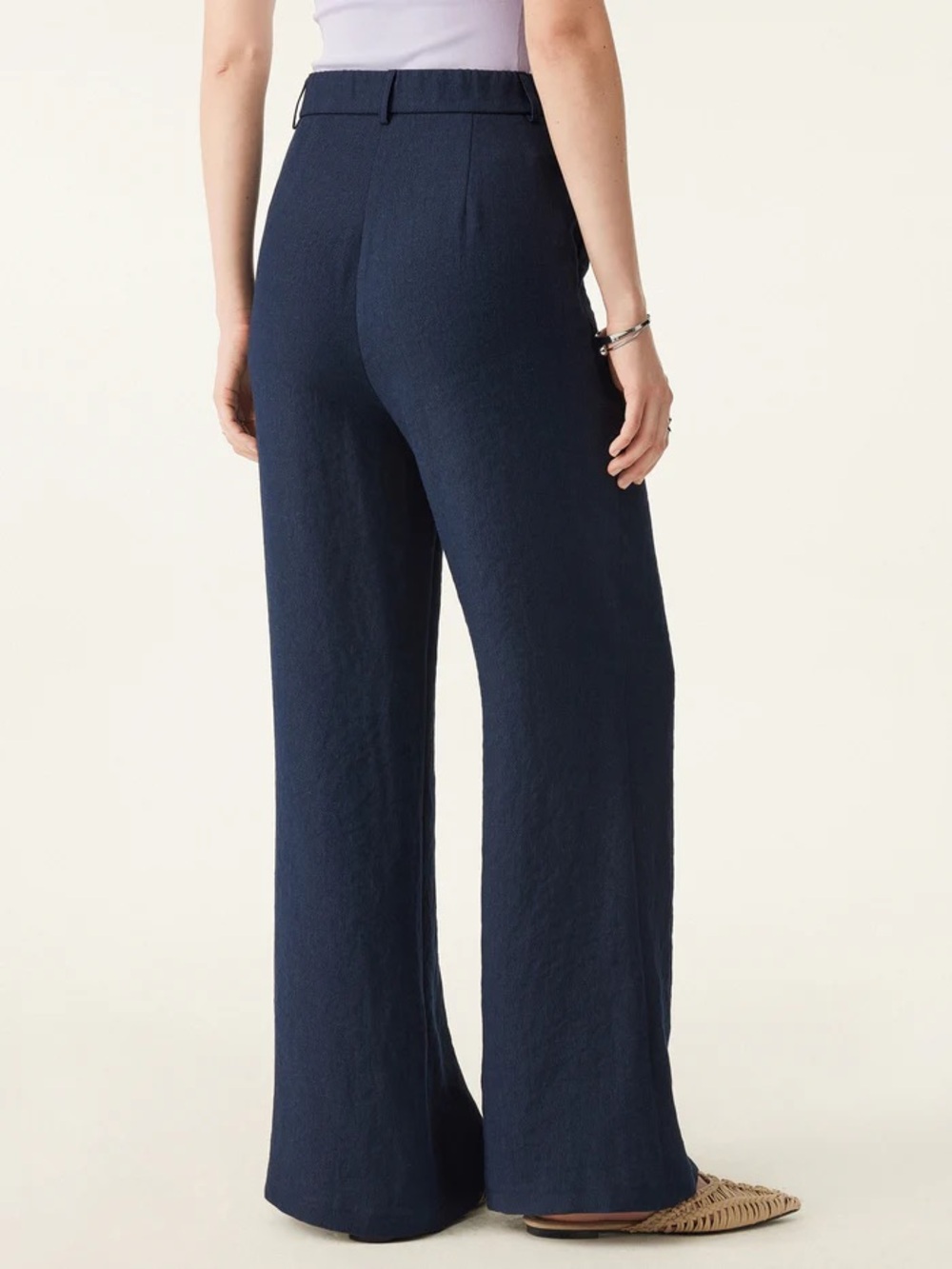 NWT OGL European Linen Mid Rise Flared Pant with Pockets in Navy - Picture 5 of 5
